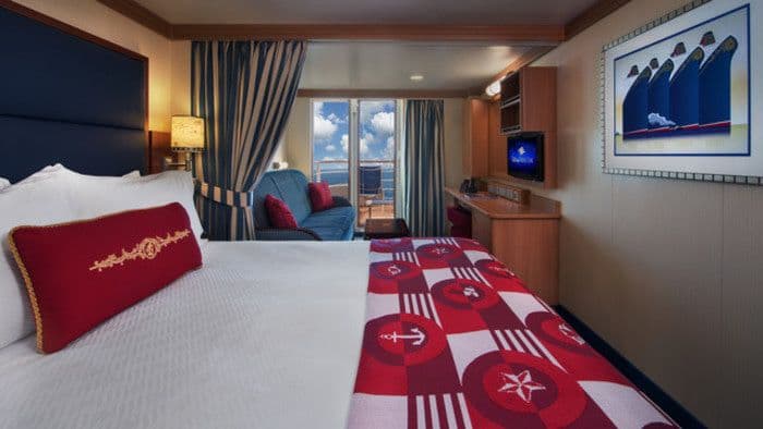 Disney Cruise Lines Disney Dream Accomm Verandah G11-DDDF-deluxe-family-oceanview-verandah-stateroom-cat4E-04.jpg